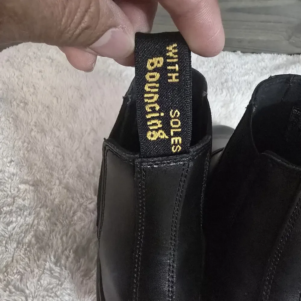 Dr Martens 2976 Chelsea Boots Black Leather Men's 9 Women's 10 UK 8 EU 42